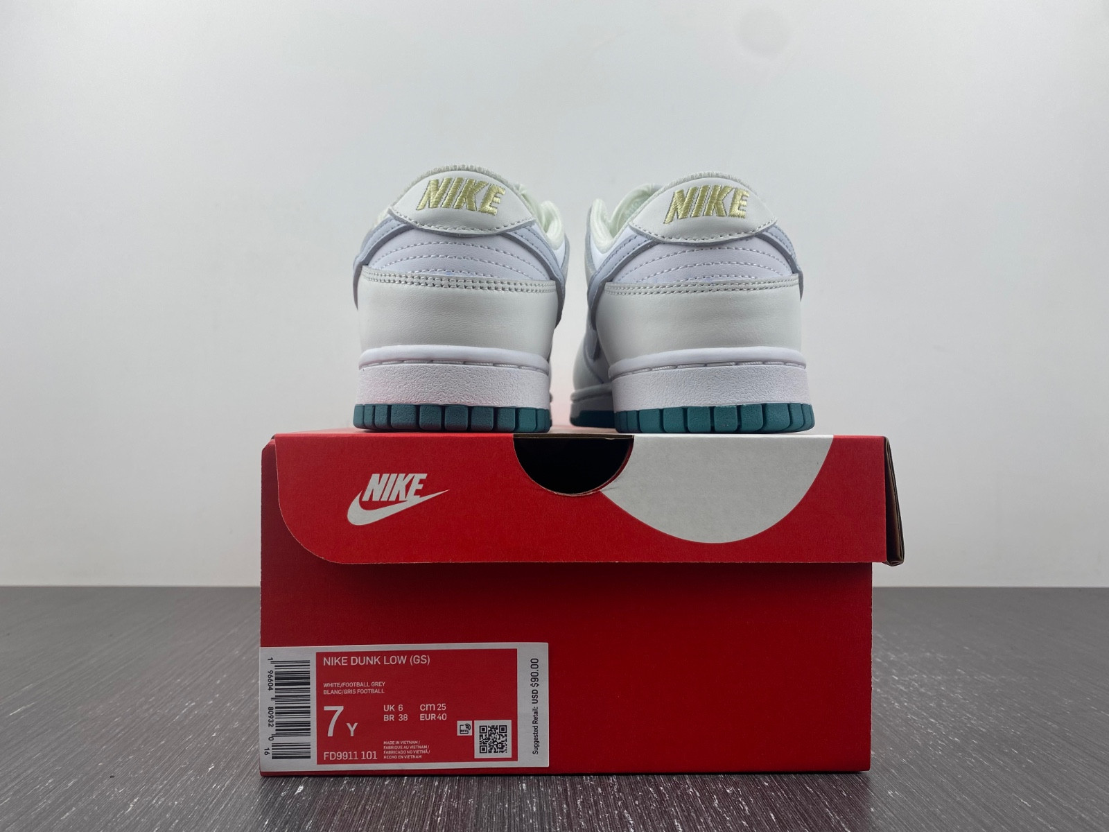 Nike Dunk Low GS White Green Grey FD9911-101