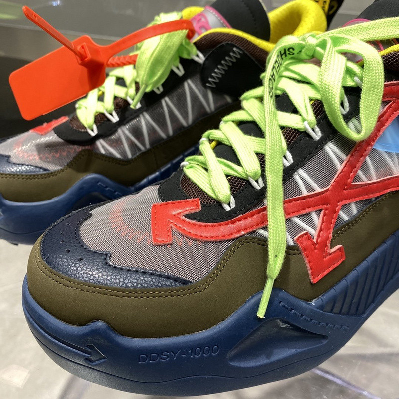 OW C/O ODSY-1000 SPORTS SHOES