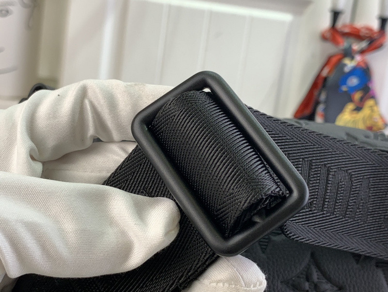 l0vis Vvtt0n messenger