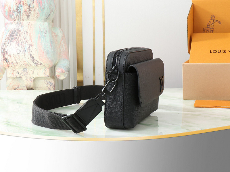 l0vis Vvtt0n trio jm messenger