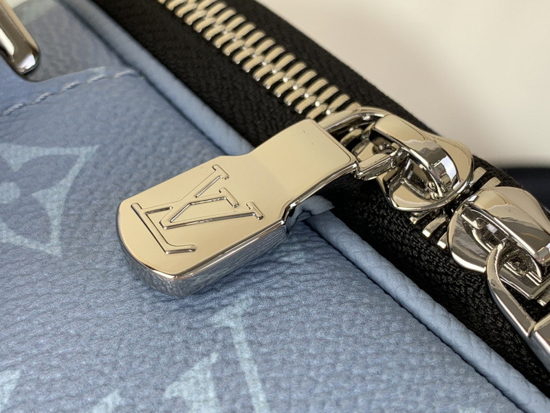 l0vis Vvtt0n trio jm messenger