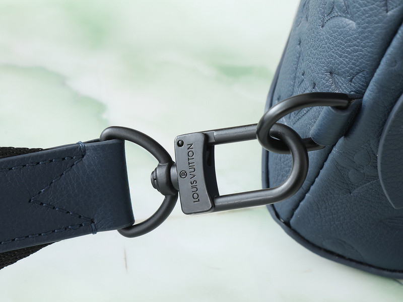 LV Duo Slingbag Monogram Shadow