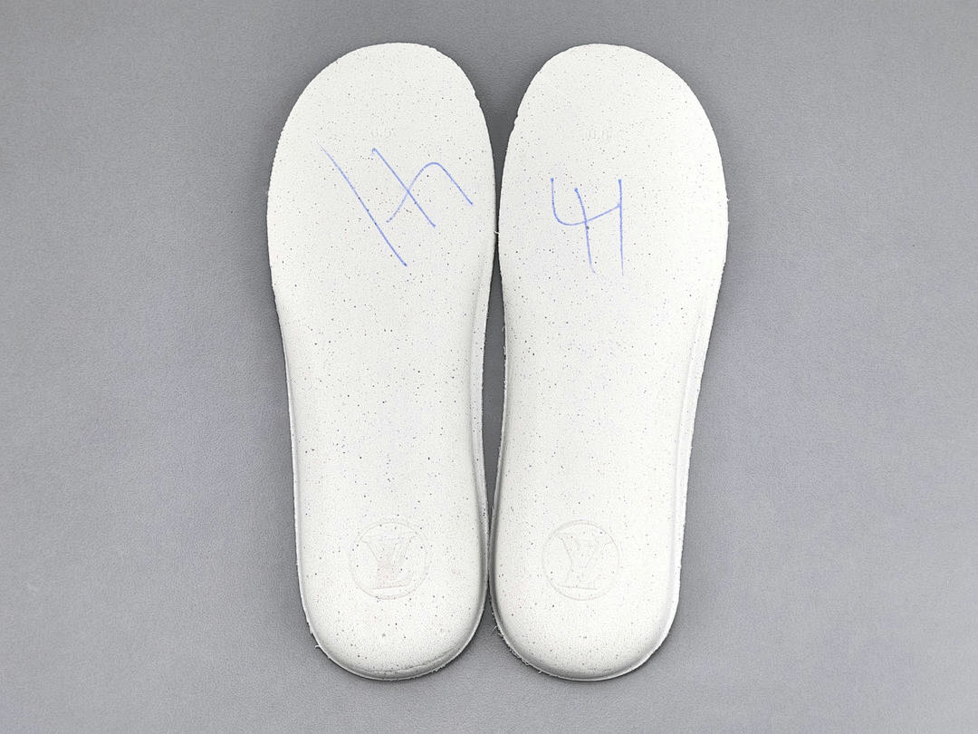 LV Tilted Sneaker （BLACK)