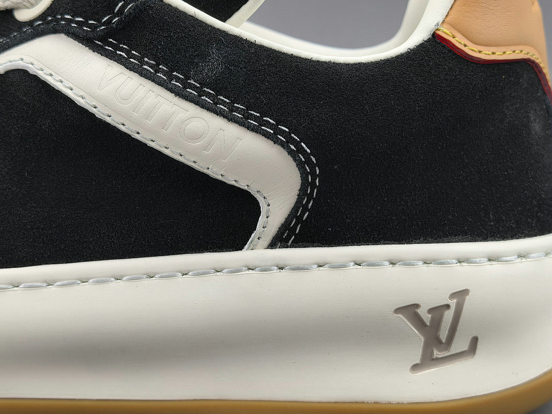 LV Tilted Sneaker （BLACK)