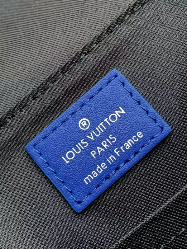 L0vis Vvtt0n Trio Jm messenger