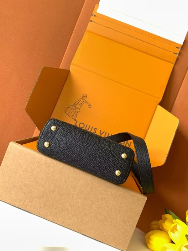 LV capucines Mini Black