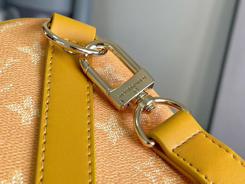 1V Keepall BAG