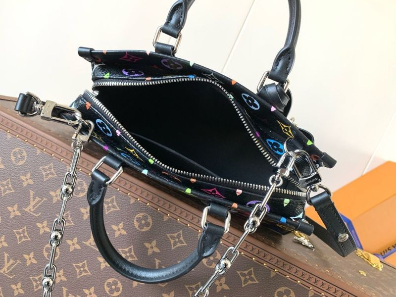 l0vis Vvtt0n onthego east west