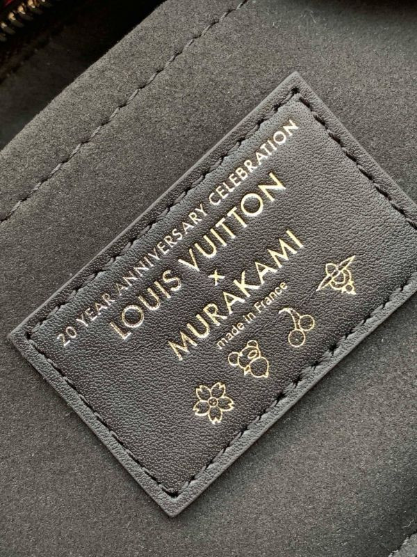 l0vis Vvtt0n onthego east west