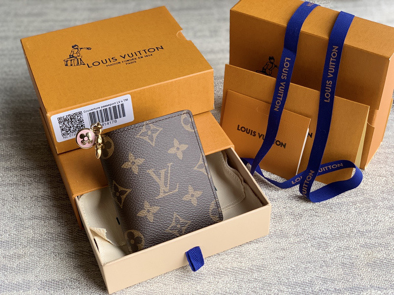 LV Charms Pocket Wallet Monogram