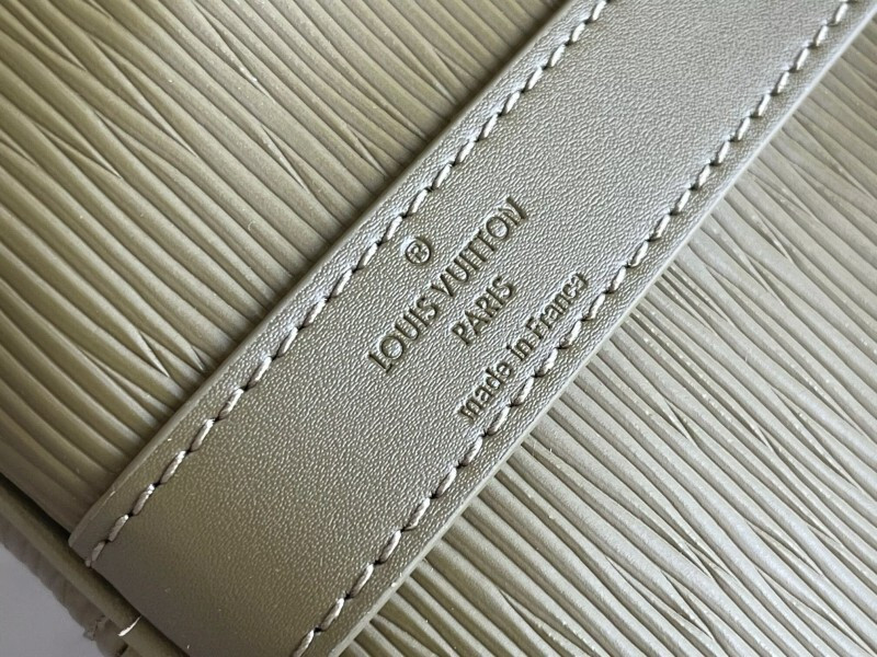 1V Keepall BAG