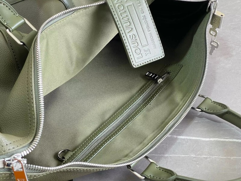 1V Keepall BAG