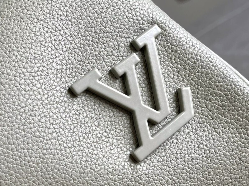 1V Keepall BAG