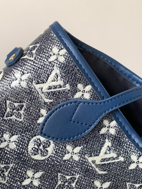 LV Neverfull Inside Out