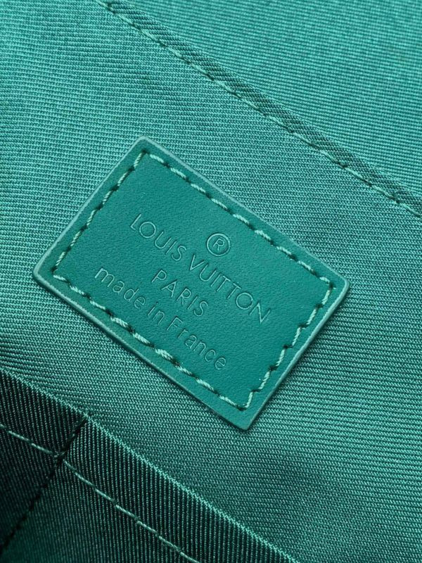 l0vis Vvtt0n messenger