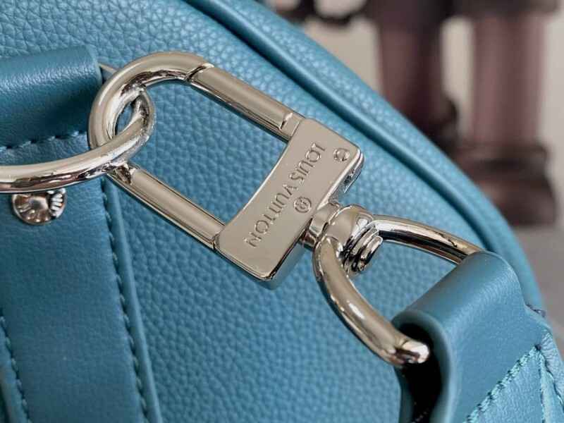1V Keepall BAG