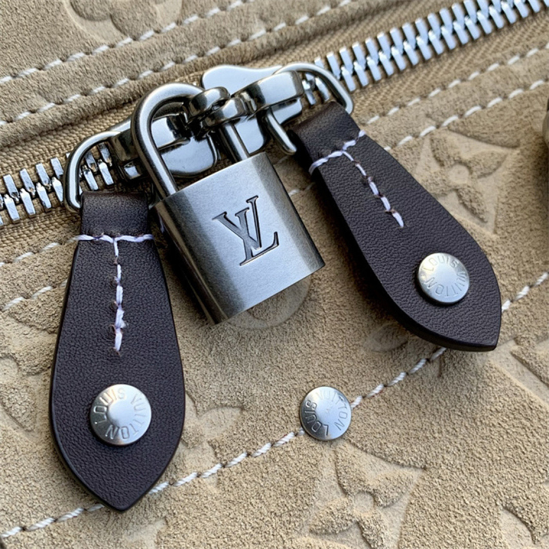 1V Keepall BAG