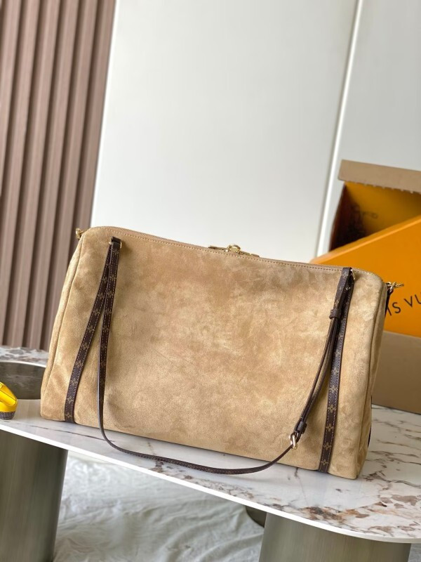 l0vis Vvtt0n express travel