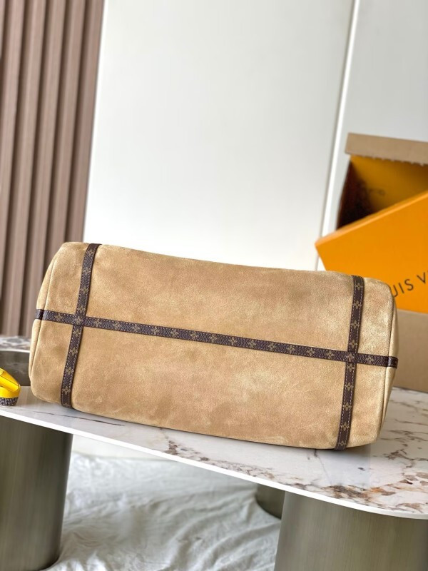 l0vis Vvtt0n express travel