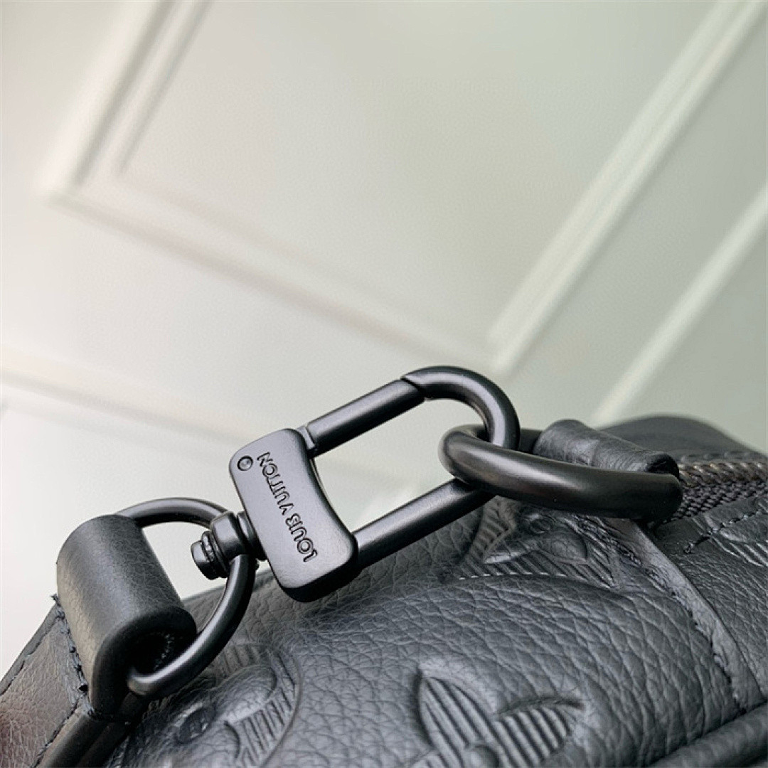 L0vis Vvtt0n Trocadero Wearable Wallet M26737