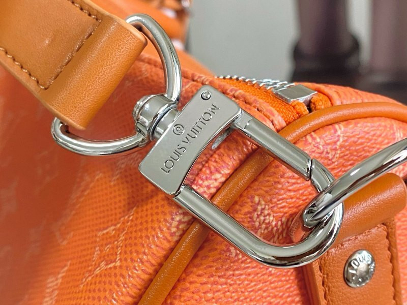1V Keepall BAG