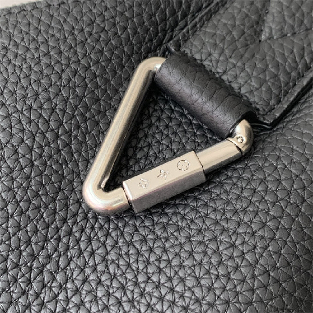 LV Men