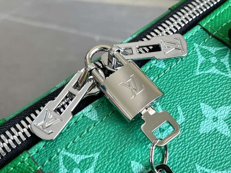 1V Keepall BAG