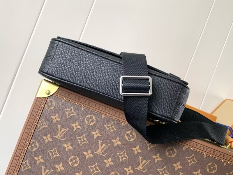 L0vis Vvtt0n Trio Jm messenger