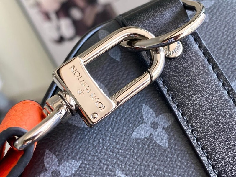 1V Keepall BAG