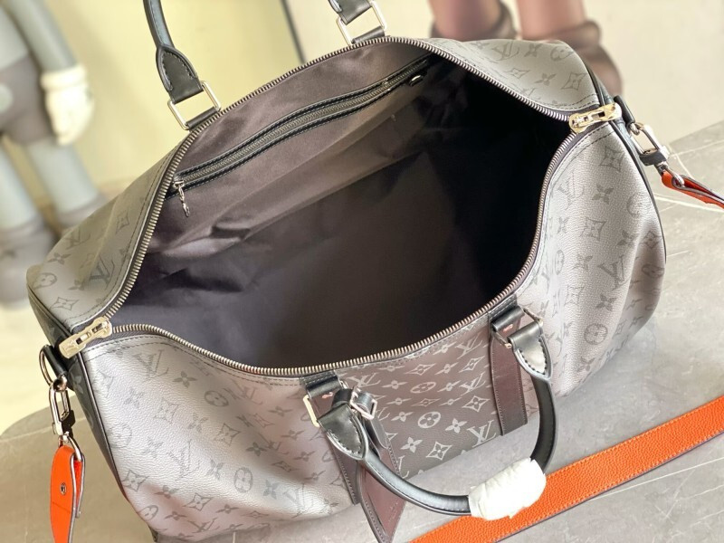 1V Keepall BAG