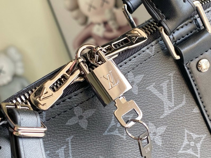 1V Keepall BAG