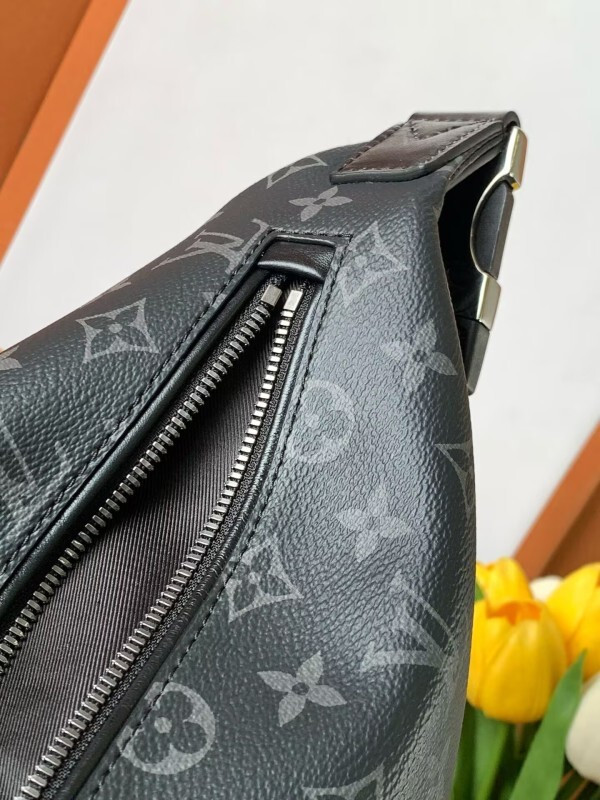 l0vis Vvtt0n rush bumbag