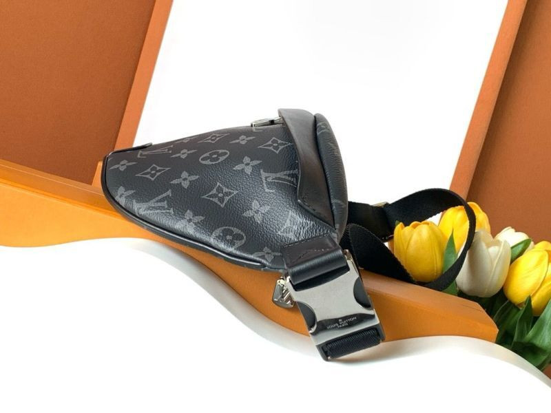 l0vis Vvtt0n rush bumbag