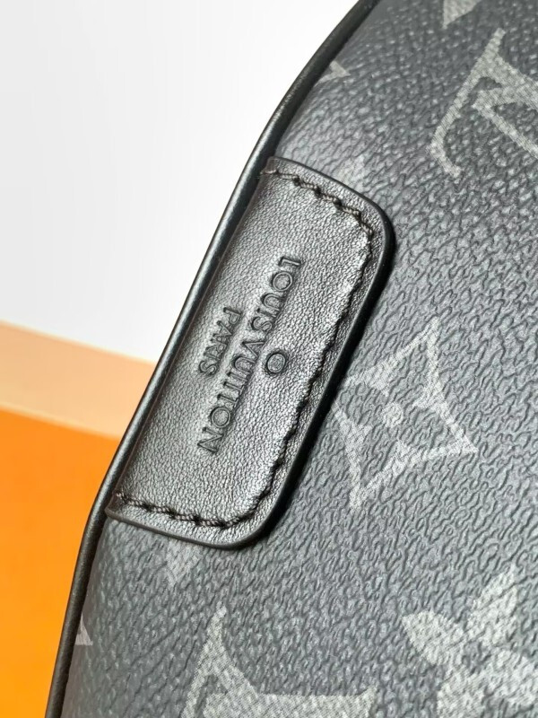 l0vis Vvtt0n rush bumbag