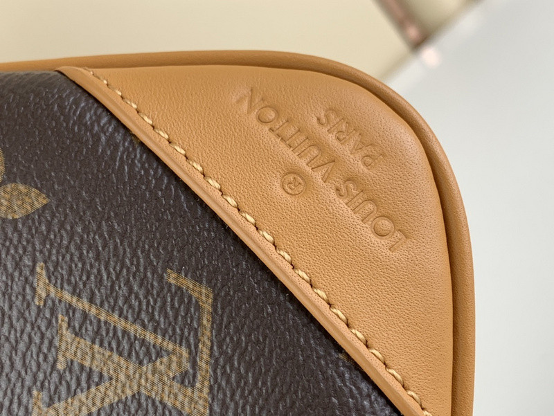 l0vis Vvtt0n trio jm messenger