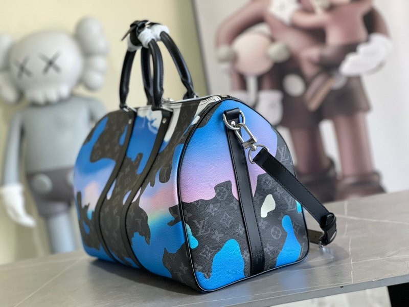 1V Keepall BAG