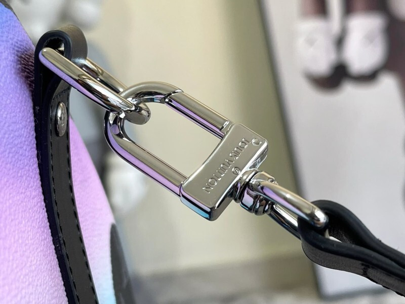 1V Keepall BAG