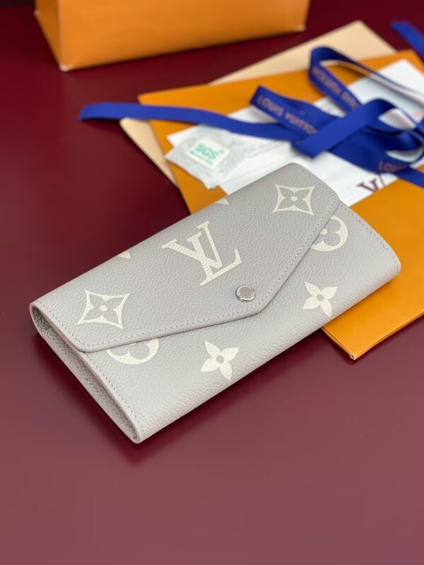 LV Wallet