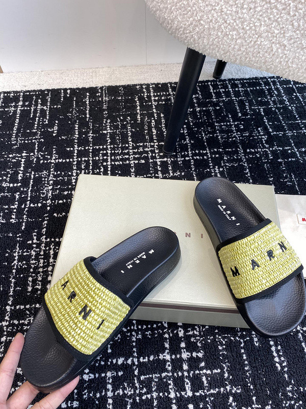 MARNI EMBROIDERED-LOGO SLIDES