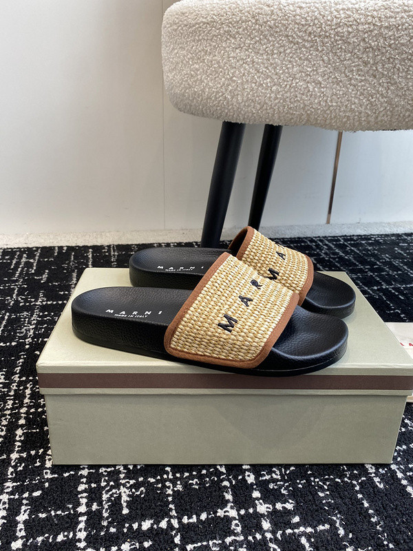 MARNI EMBROIDERED-LOGO SLIDES