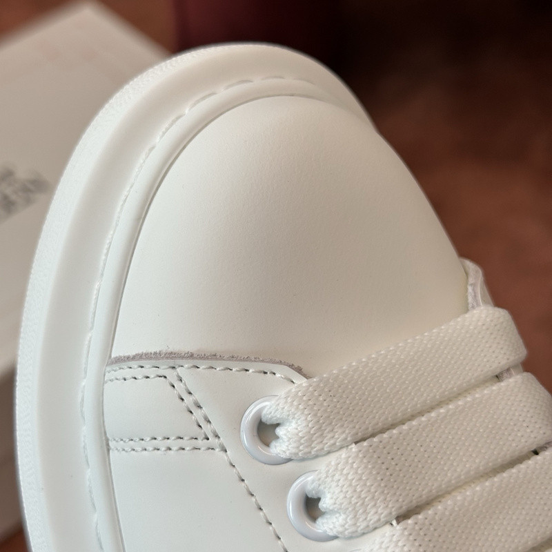 a1exa*der Mcqv*en sneaker