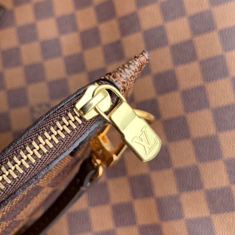 LV Neverfull Inside Out