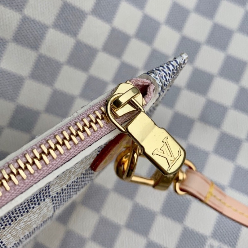 LV Neverfull Inside Out