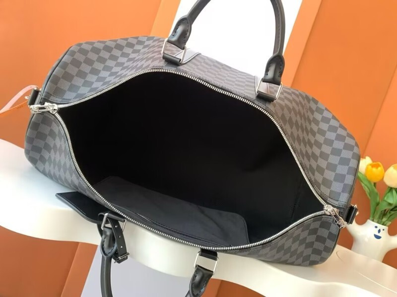 1V Keepall BAG