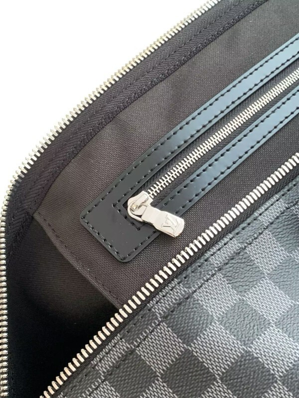 1V Keepall BAG