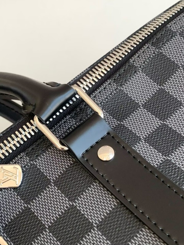 1V Keepall BAG