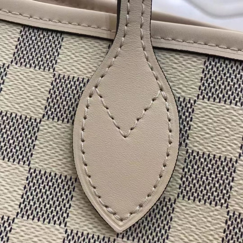 LV Neverfull Inside Out