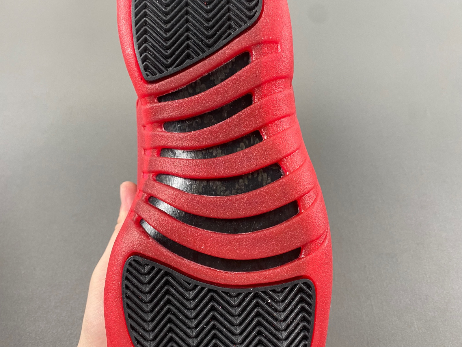 Jordan 12 Retro Flu Game (2016) 130690-002