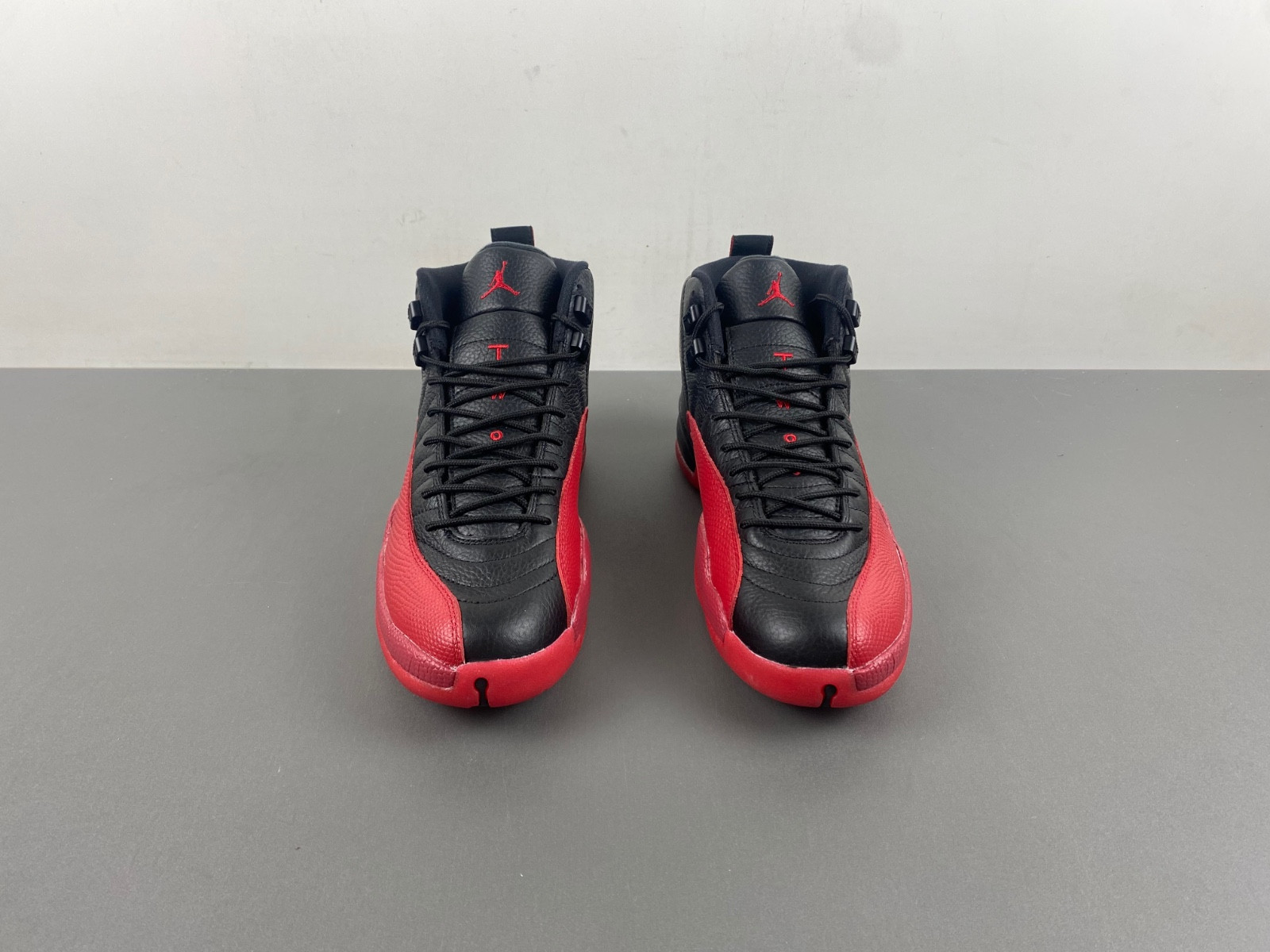 Jordan 12 Retro Flu Game (2016) 130690-002