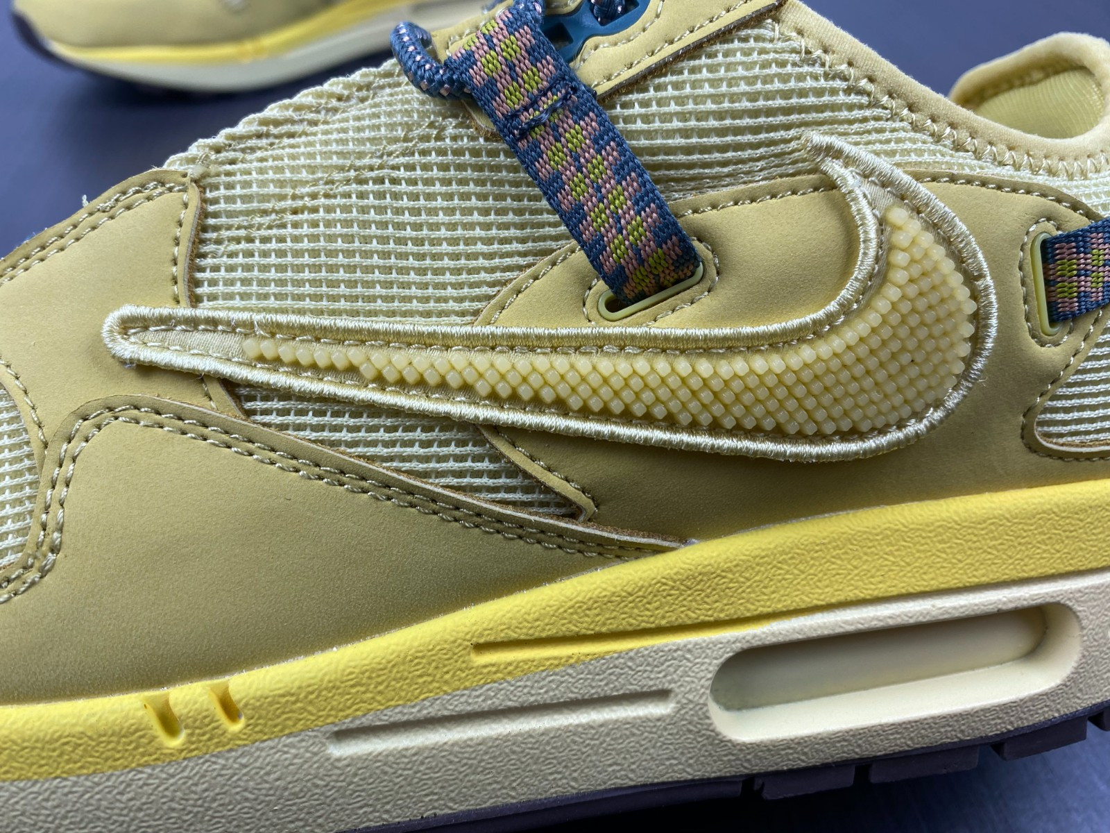 Travis Scott x Nike Air Max 1 "Wheat" DO9392-700